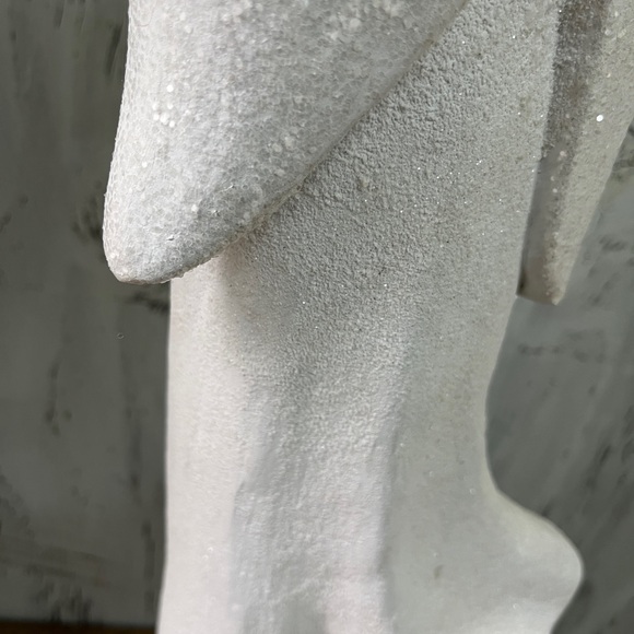 Elegant White Angel Figurine - Picture 6 of 7